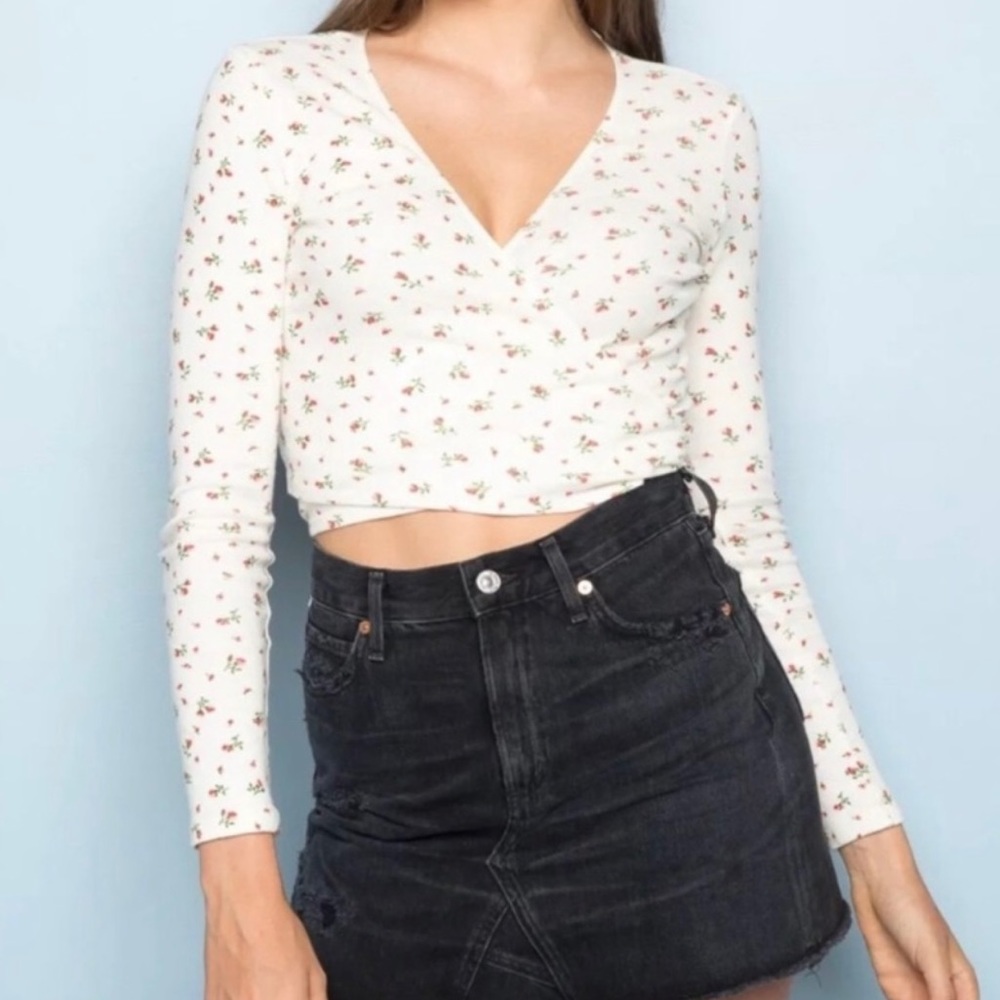 Brandy Melville Floral Front Tie Coco Wrap Top Long Sleeve